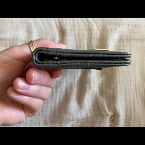 SOLD— FOSSIL WALLET - Picture 6 of 6